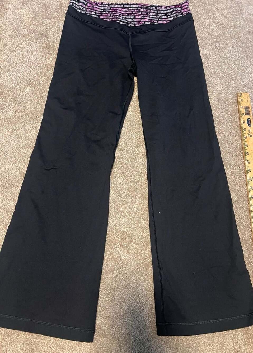 Victoria's Secret Supermodel Pant Size L/G Short Black Yoga Leggings